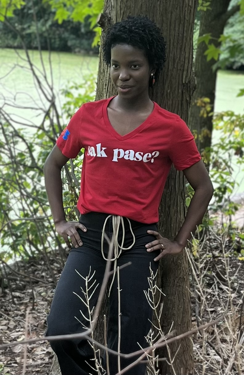 sak pase? n ap boule! v-neck red